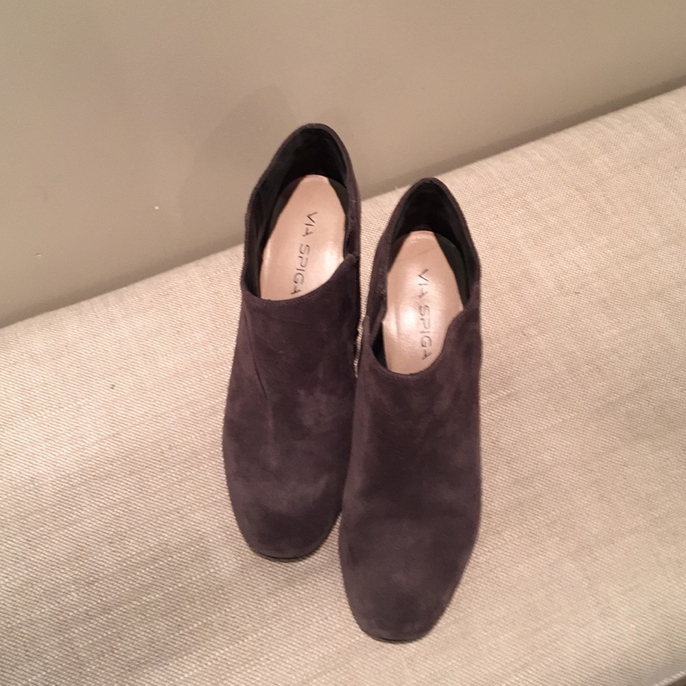Via Spiga Swede Booties